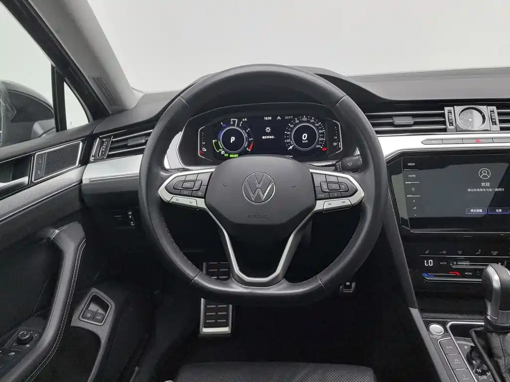 Volkswagen Magotan PHEV — миниатюра 11