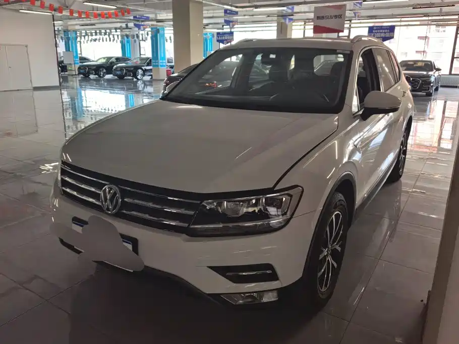 Volkswagen Tiguan L