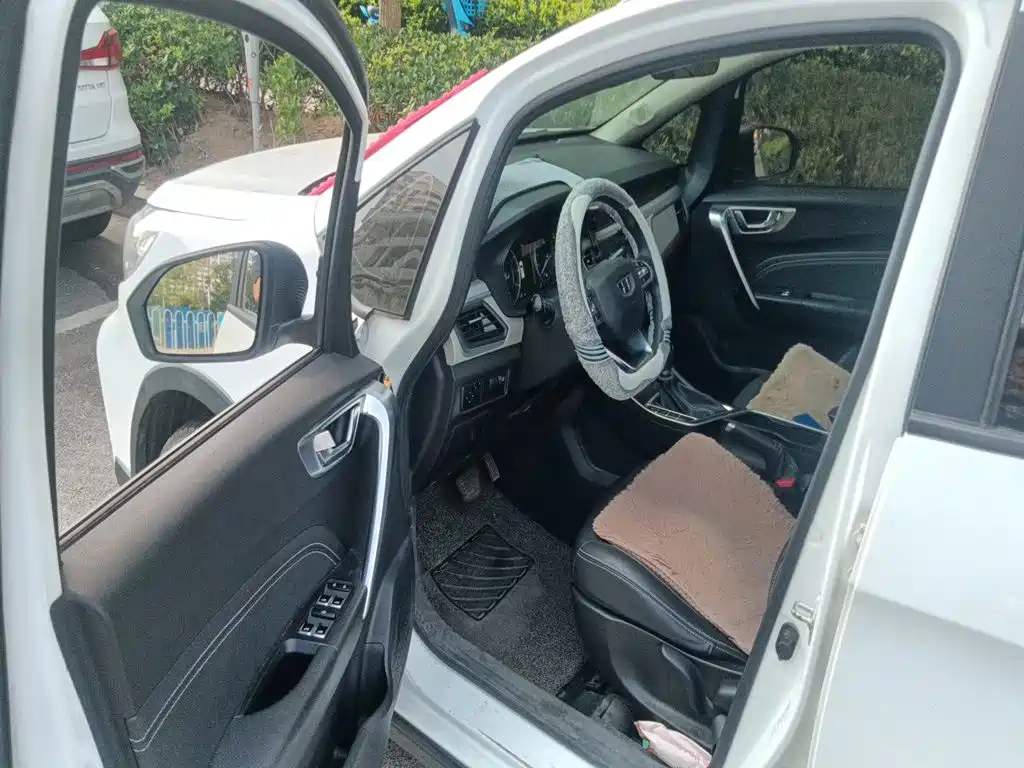 Geely Vision X3 — миниатюра 12