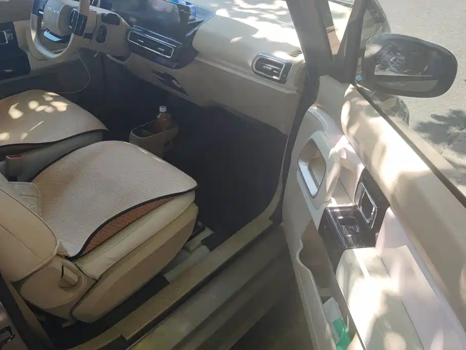 Baojun KiWi EV — миниатюра 8