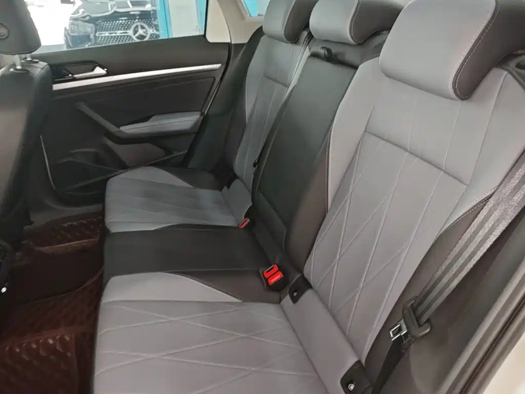 Volkswagen Lavida — миниатюра 17