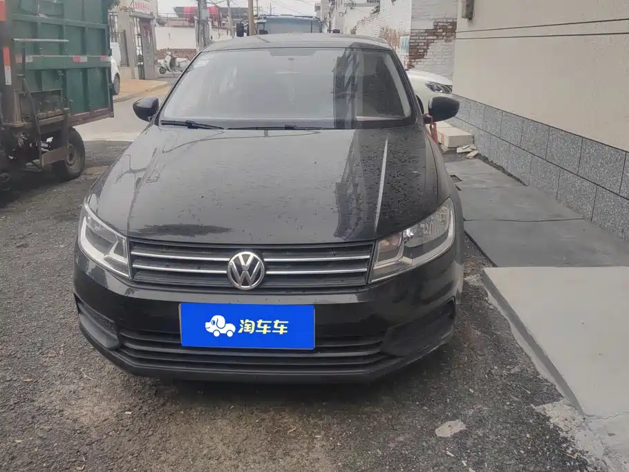 Volkswagen Santana — миниатюра 2