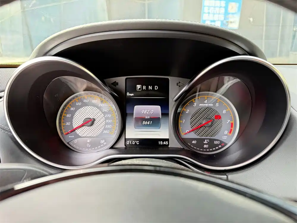 Mercedes-Benz AMG GT — миниатюра 11