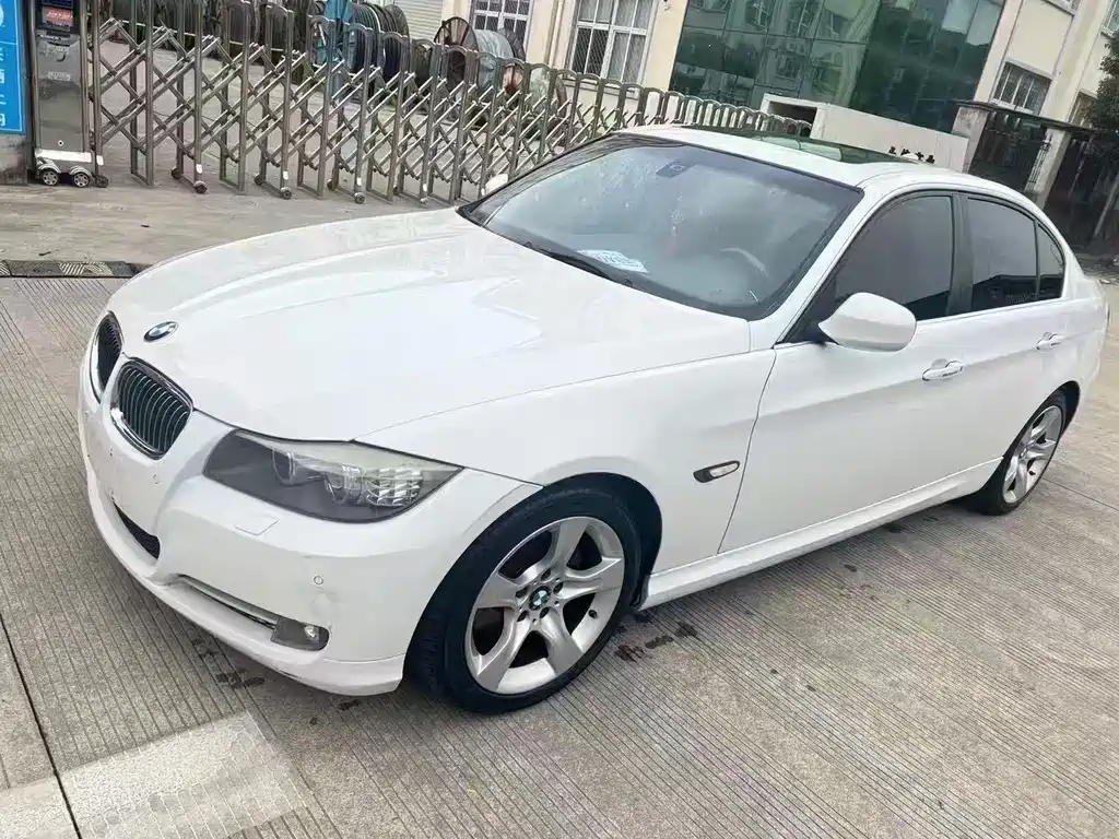 BMW 3 Series 2011