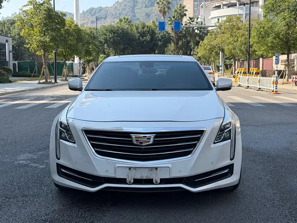 CADILLAC CT6