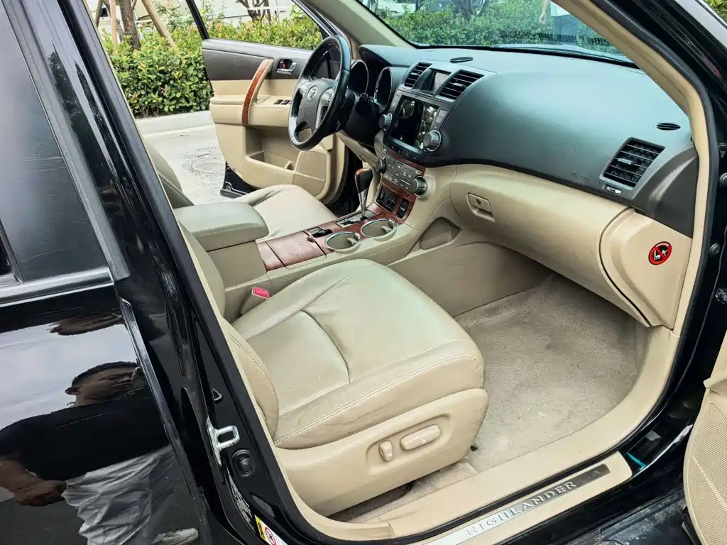 Toyota Highlander — миниатюра 8