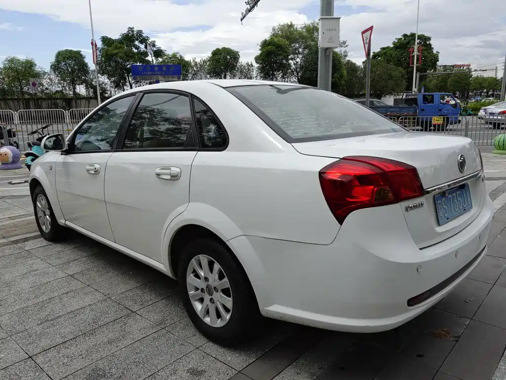 Buick Excelle — миниатюра 7