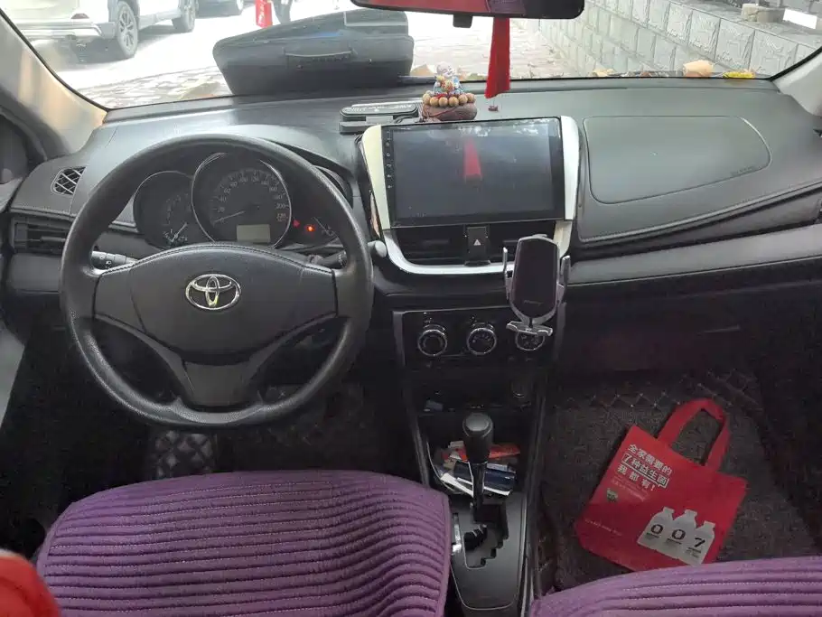 Toyota Yaris L — миниатюра 12