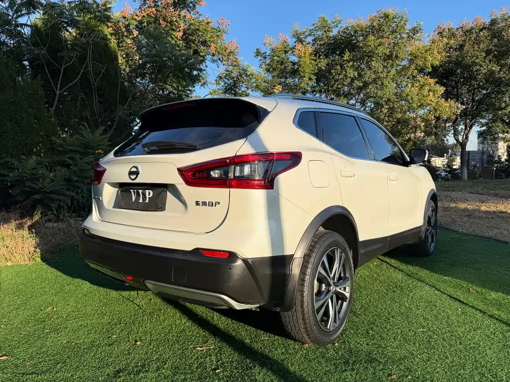 Nissan Qashqai — миниатюра 6