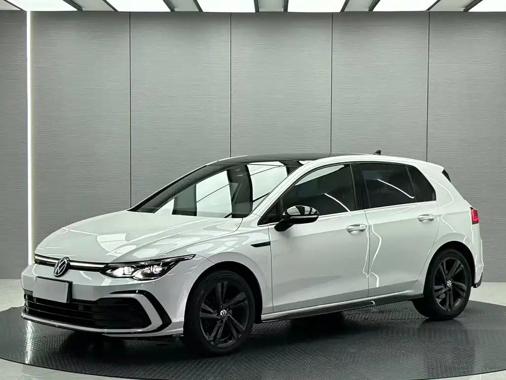Volkswagen Golf 2021
