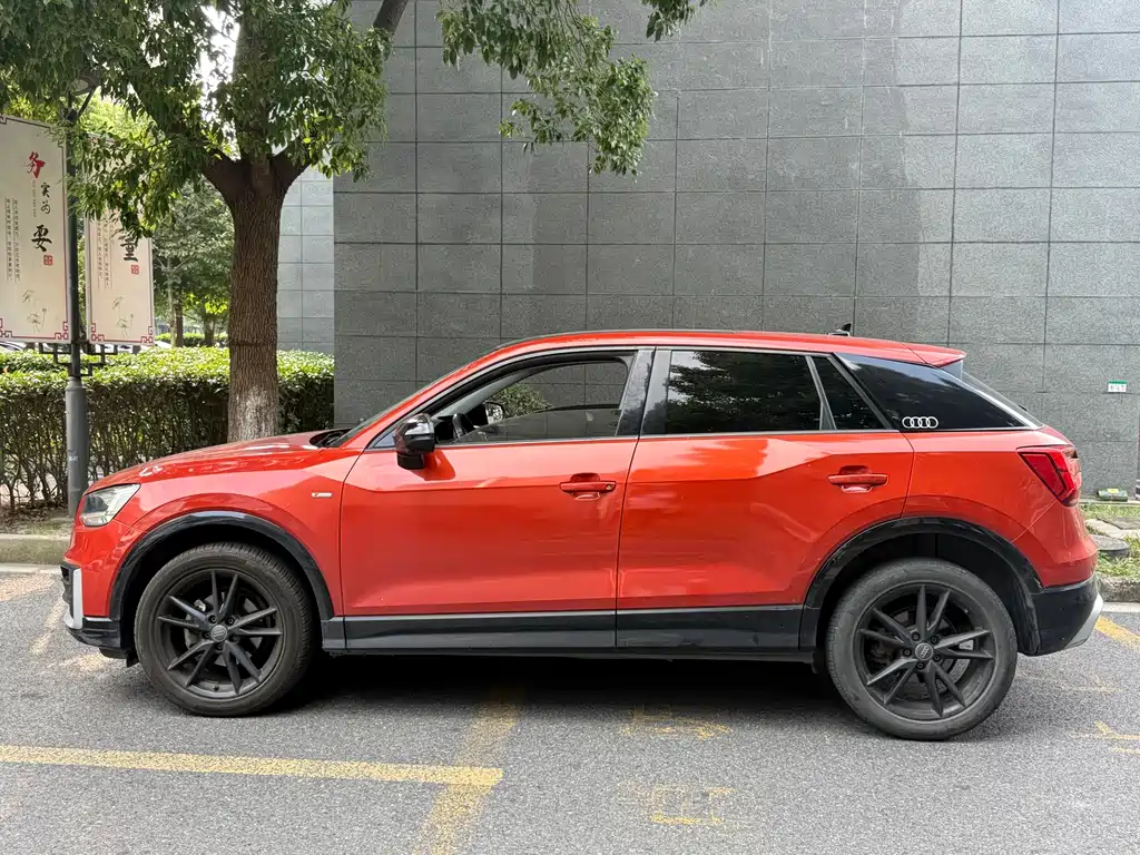 Audi Q2L — миниатюра 4