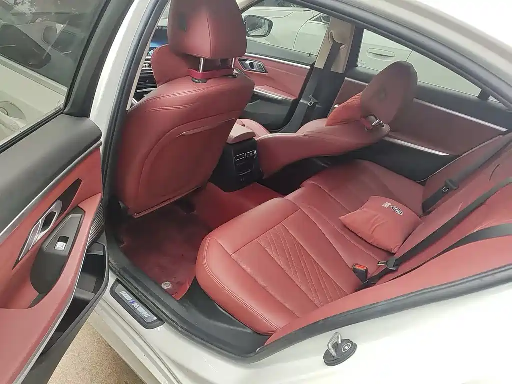 BMW 3 Series — миниатюра 5