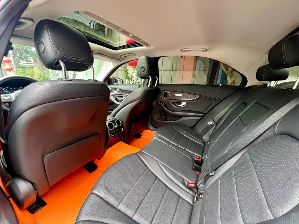 Mercedes-Benz C-Class — миниатюра 14
