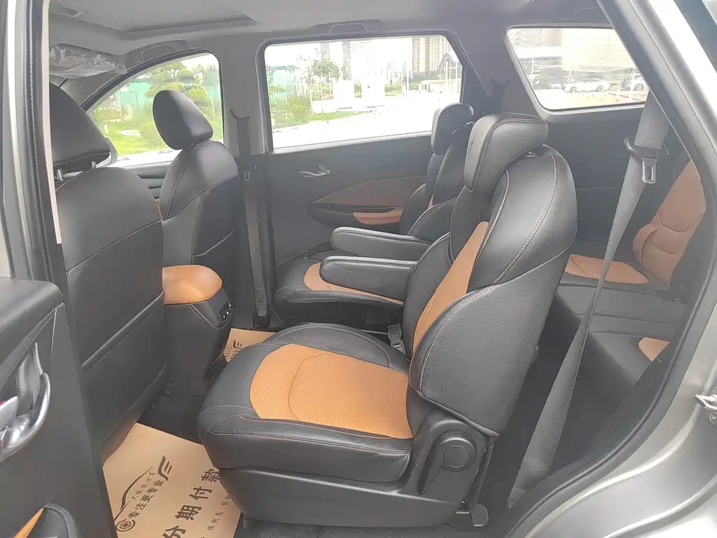 Wuling Hongguang S3 — миниатюра 14