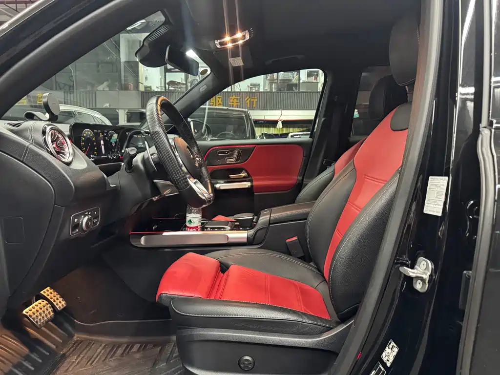 Mercedes-Benz GLB AMG — миниатюра 9