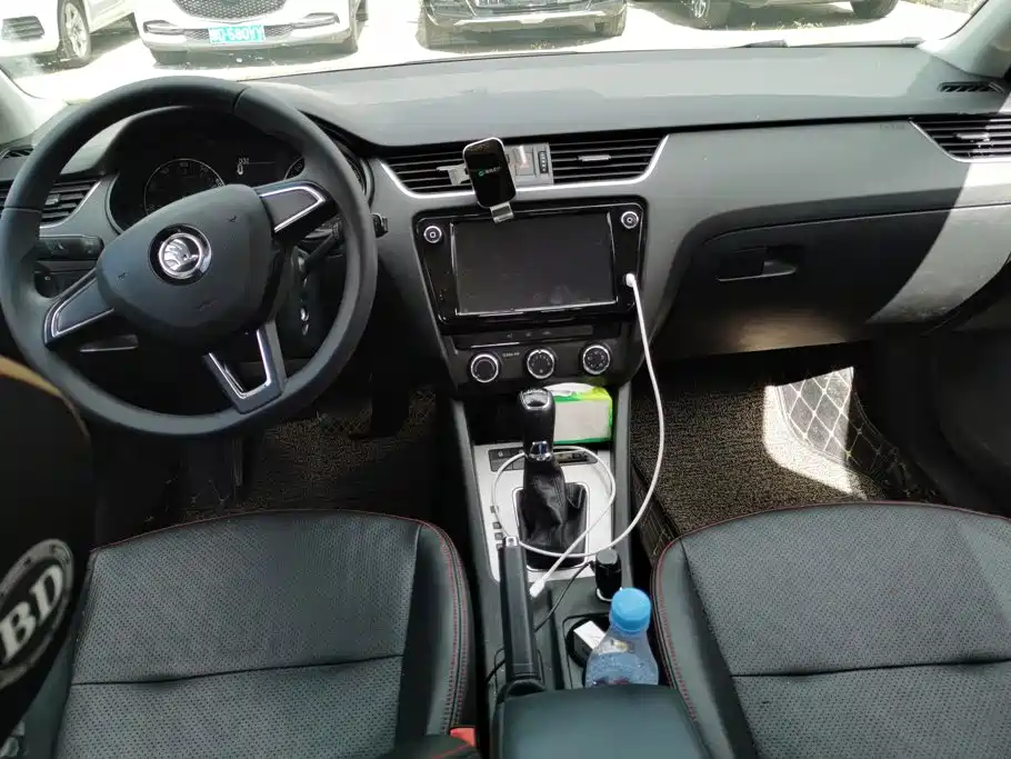 Skoda Octavia — миниатюра 12
