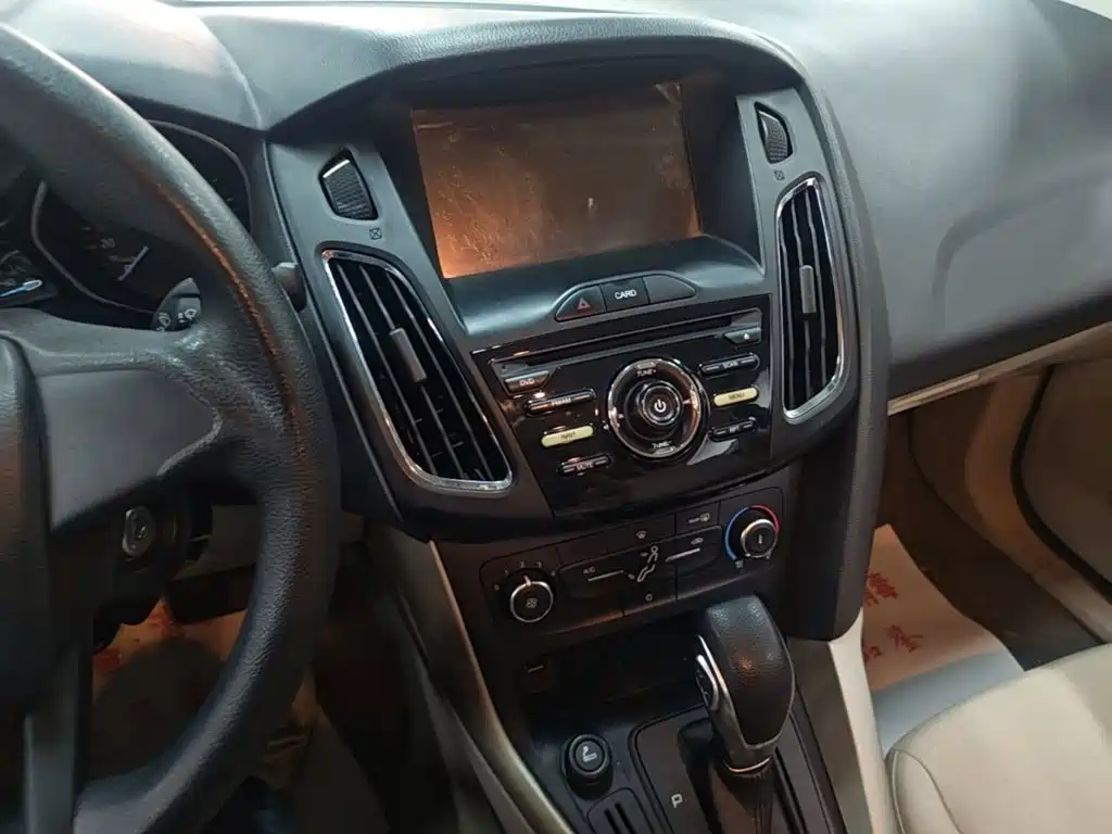 Ford Focus — миниатюра 13