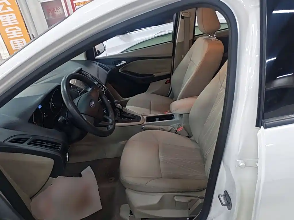 Ford Focus — миниатюра 15
