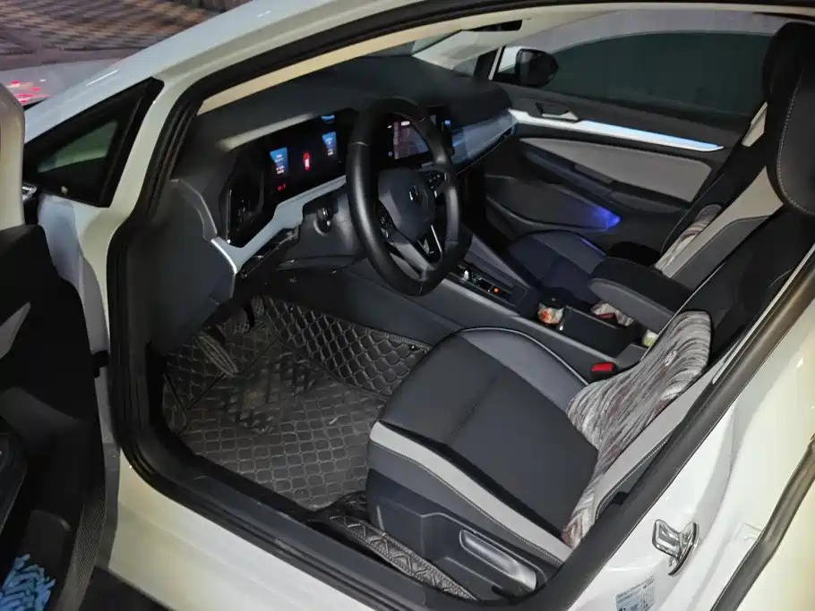 Volkswagen Golf — миниатюра 9