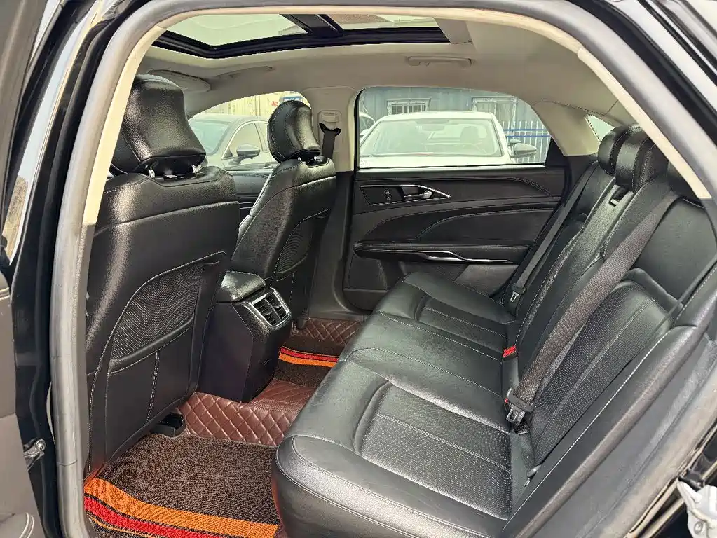 Ford Taurus — миниатюра 3