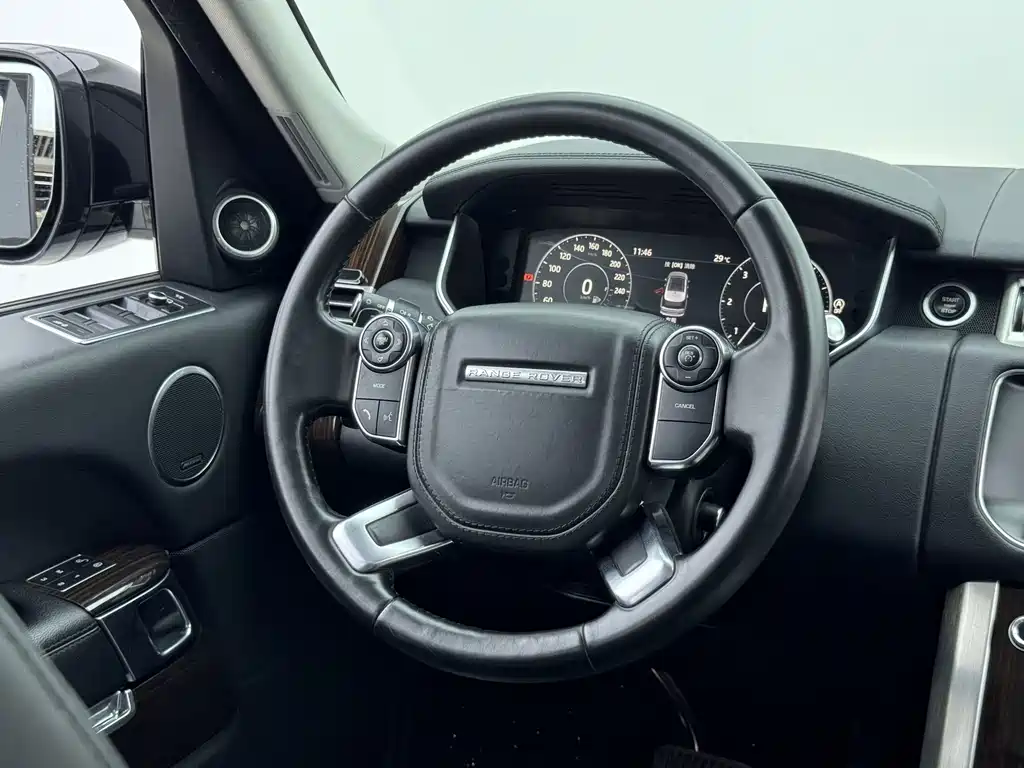 Land Rover Range Rover — миниатюра 5