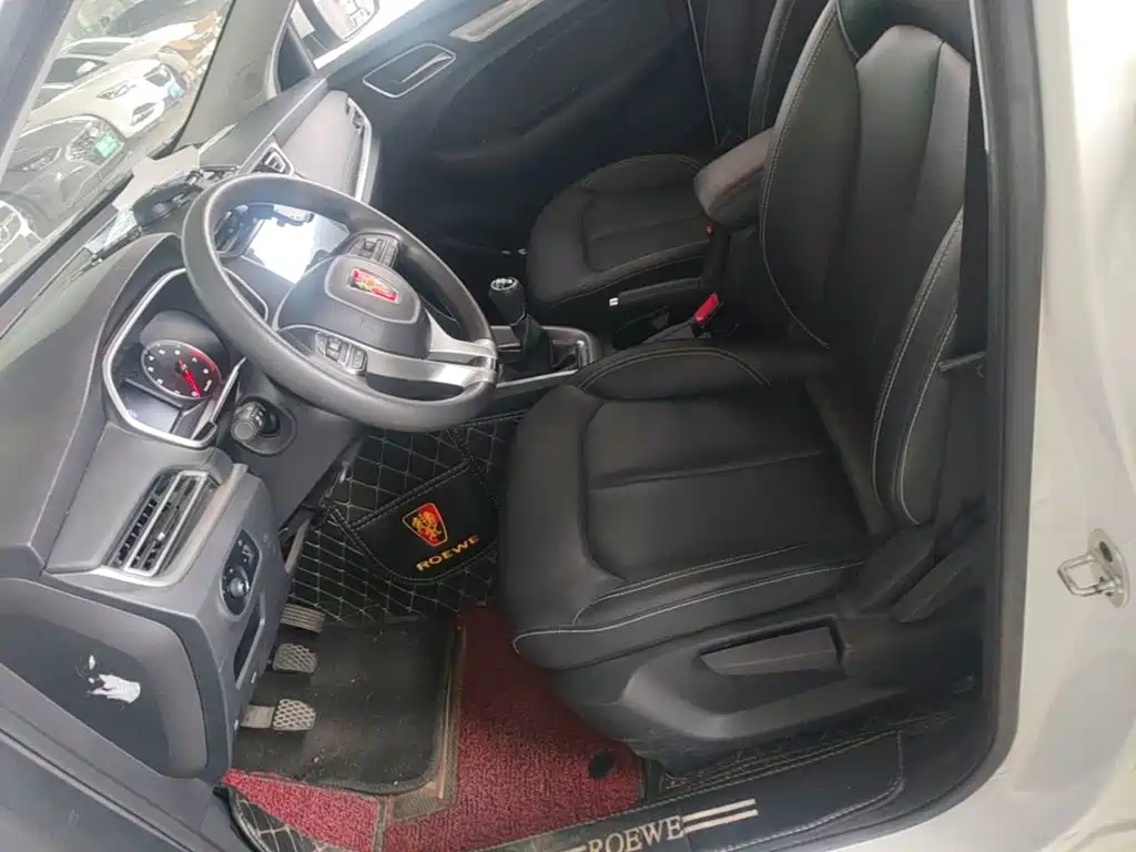 Roewe RX3 — миниатюра 15