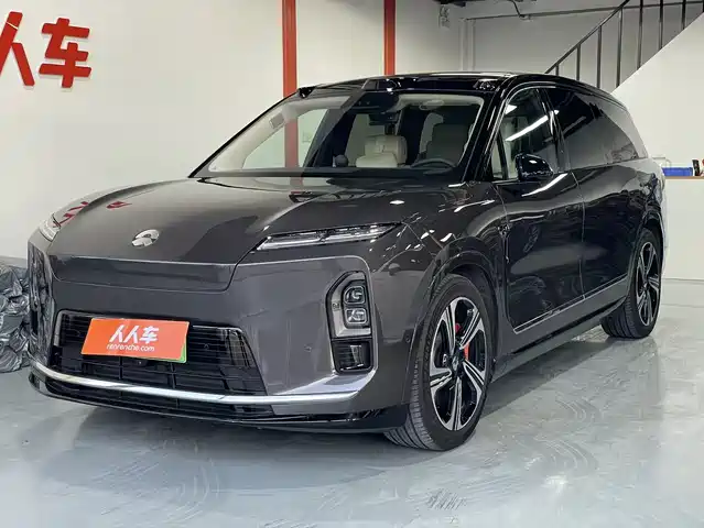 NIO NIO ES8 2025