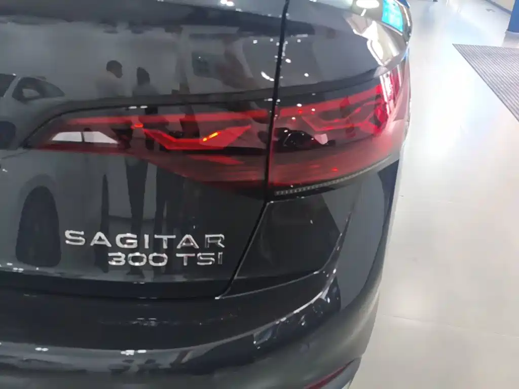 Volkswagen Sagitar — миниатюра 8