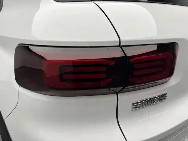 Geely Icon — миниатюра 16