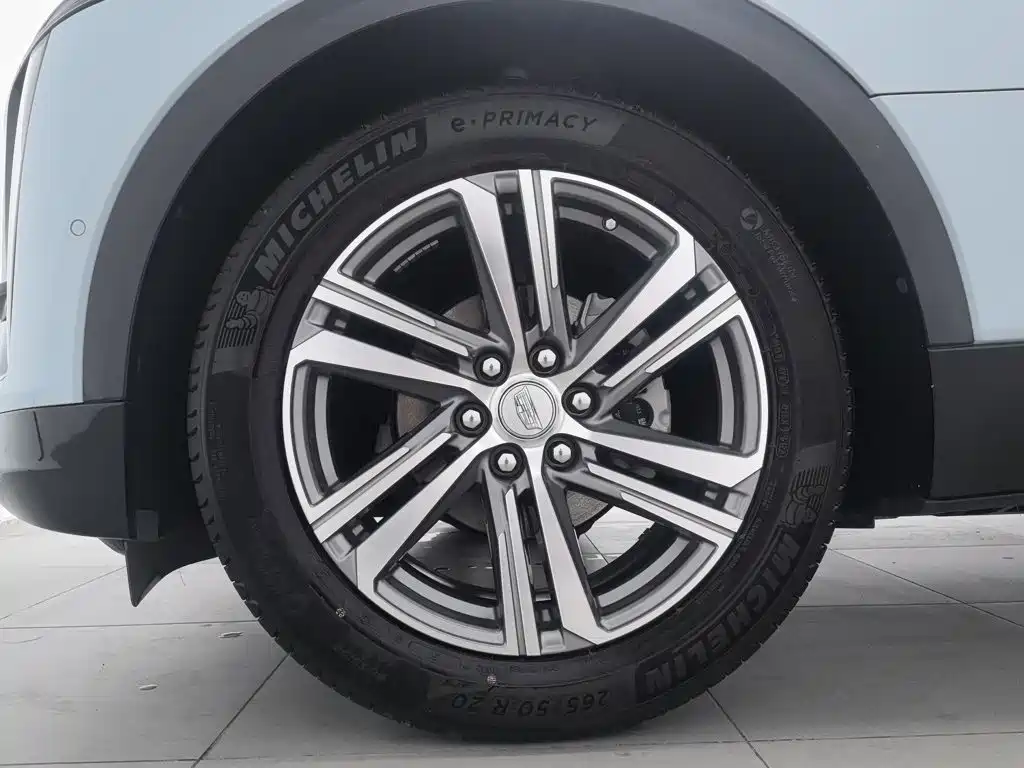 Cadillac Lyriq — миниатюра 17