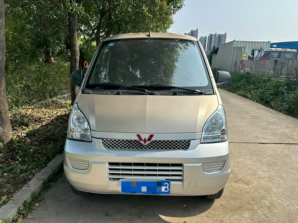 WULING WULING RONGGUANG