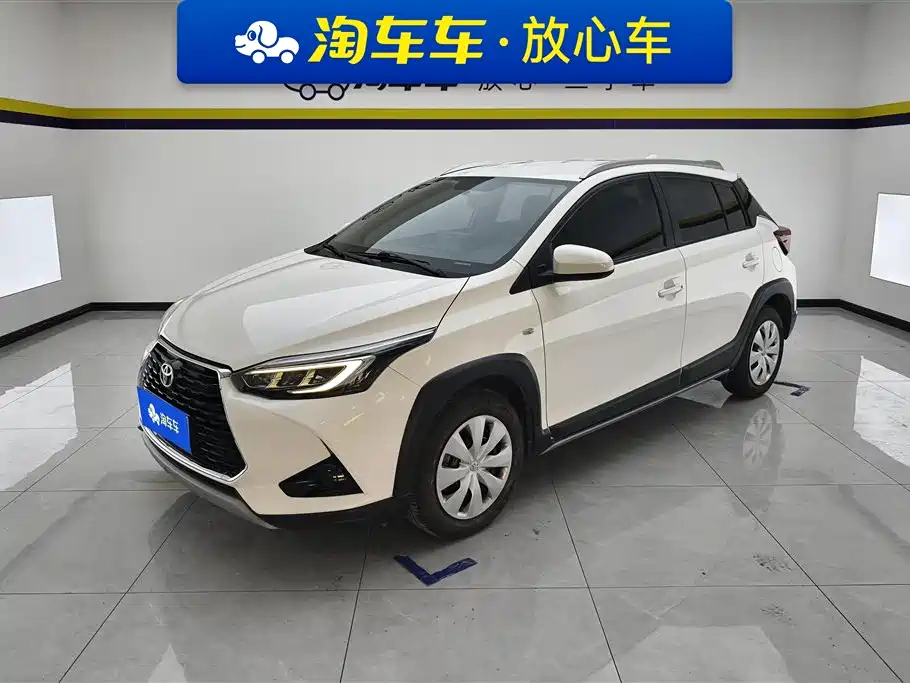 Toyota Yaris L 2021