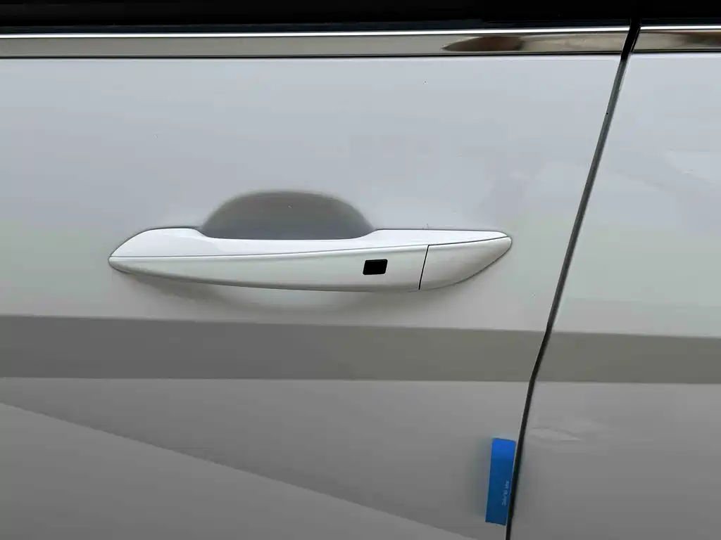 Hyundai Elantra — миниатюра 29