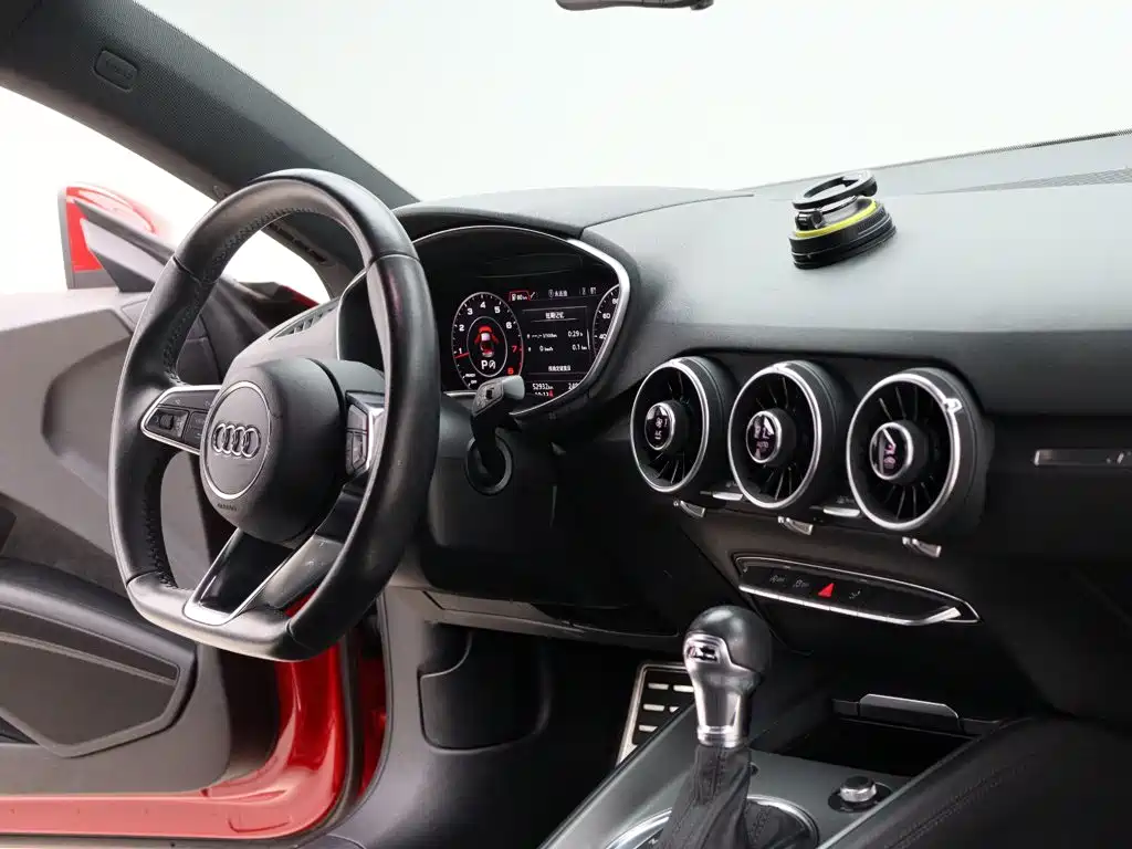 Audi TT — миниатюра 9