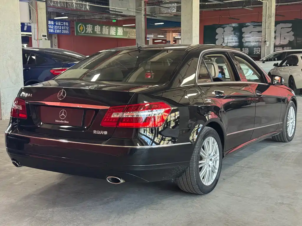 Mercedes-Benz E-Class — миниатюра 6