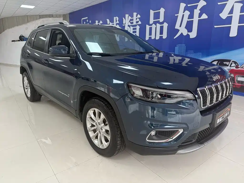 Jeep Cherokee — миниатюра 3