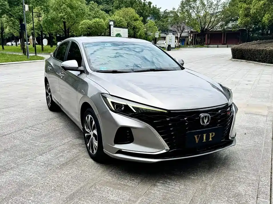 Changan Eado — миниатюра 3