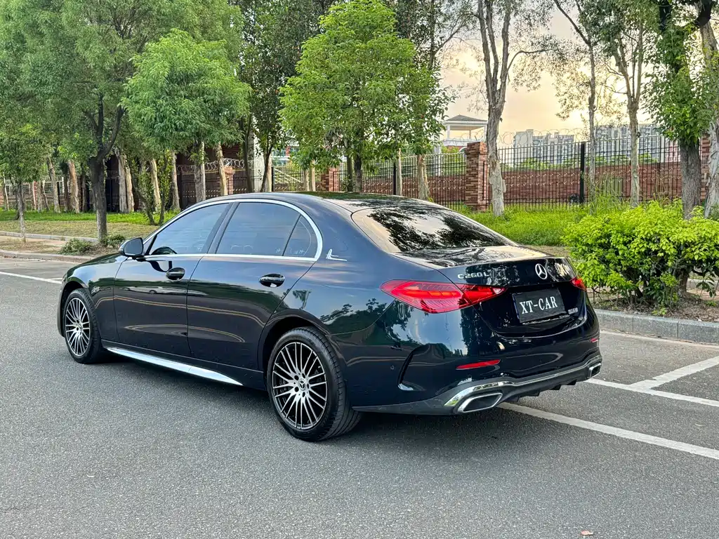 Mercedes-Benz C-Class — миниатюра 5