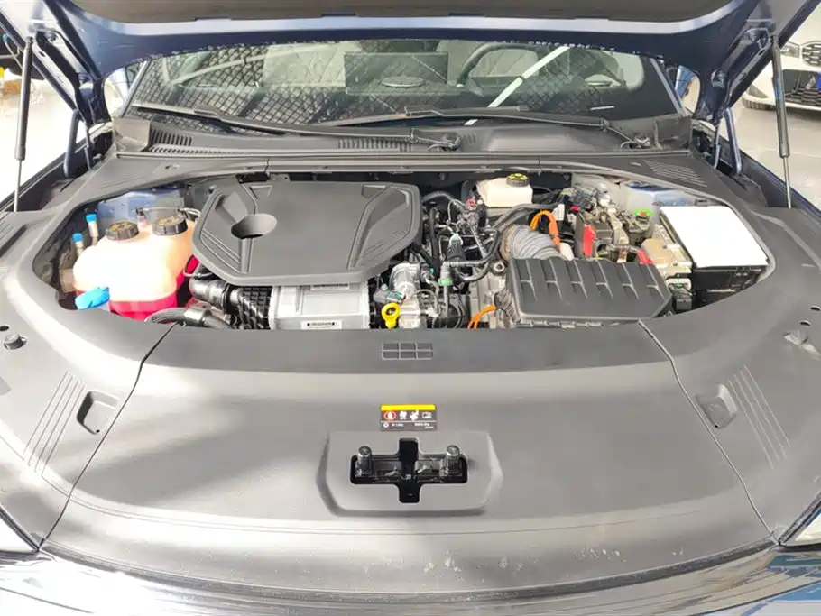 Geely Galaxy Galaxy 8 8 2025 130km EM-P