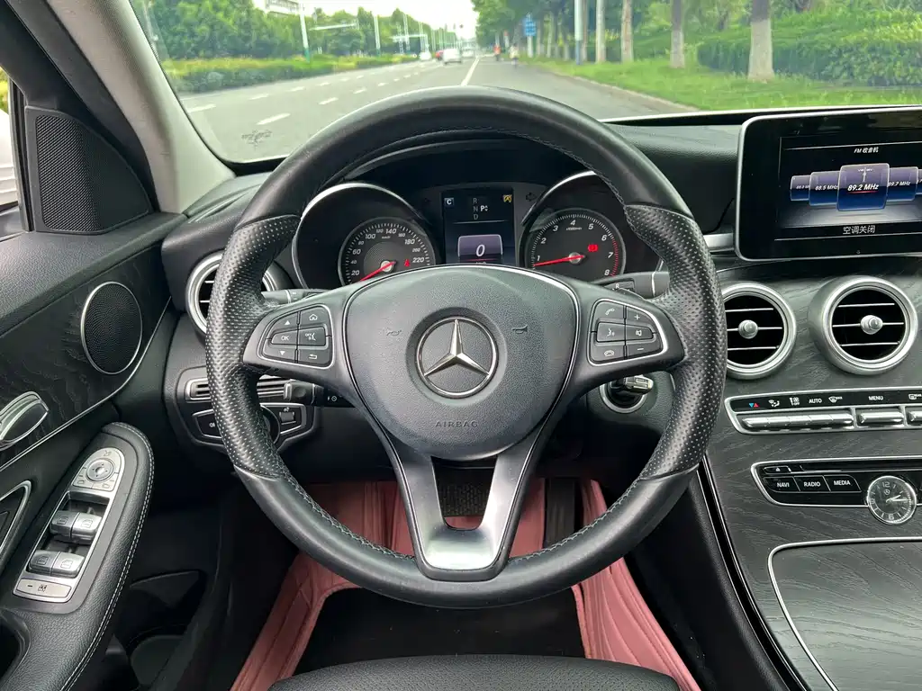 Mercedes-Benz C-Class (Import) — миниатюра 14