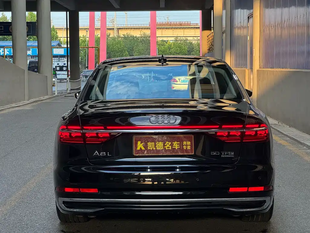 Audi A8 — миниатюра 8