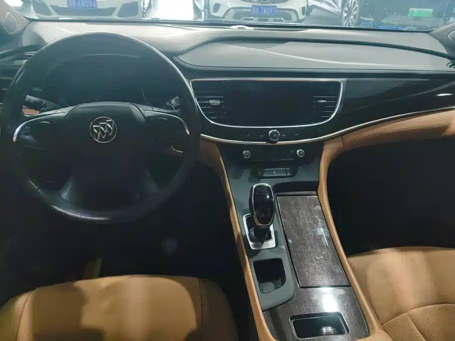 Buick LaCrosse — миниатюра 12