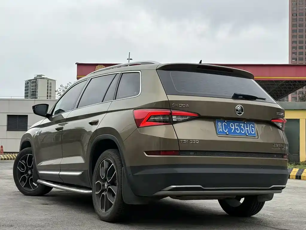 Skoda Kodiaq TSI330 7 seats 2WD Luxury Tech Edition, фото 7