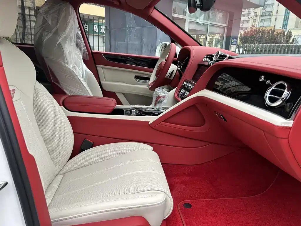 Bentley Bentayga 2024 4.0T V8