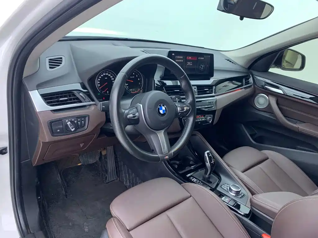 BMW X1 sDrive20Li Premium Type, фото 15