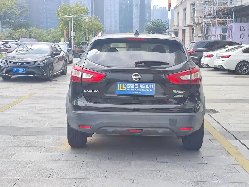 Nissan Qashqai — миниатюра 4
