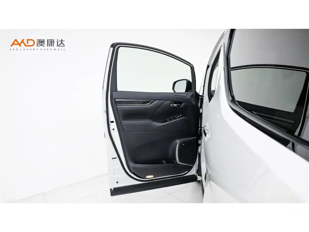 Toyota Vellfire — миниатюра 11