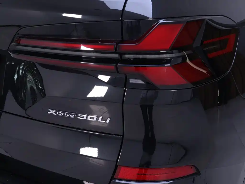 BMW X5 — миниатюра 9