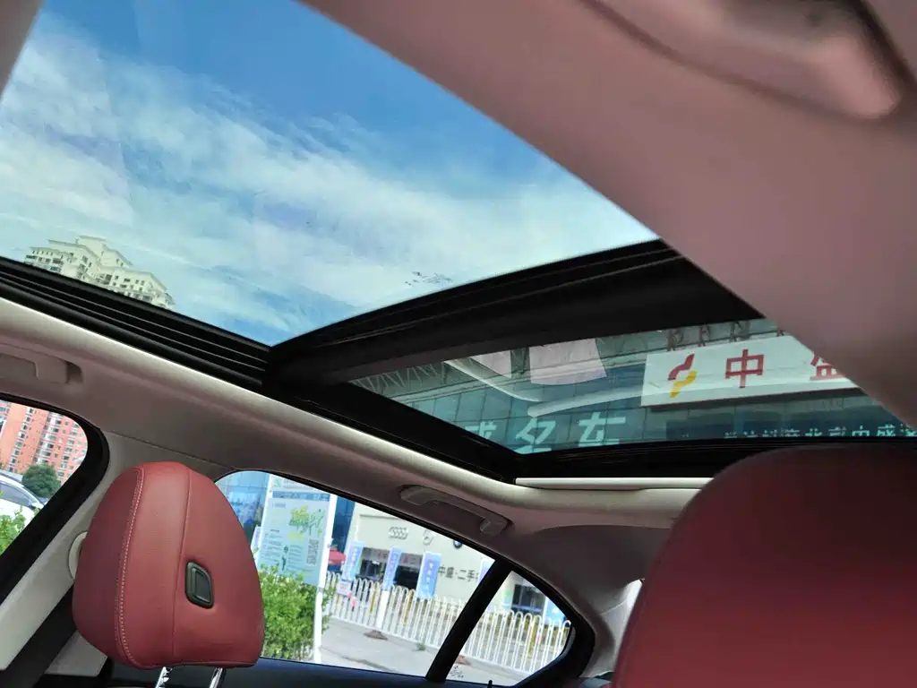 BMW 3 Series — миниатюра 14