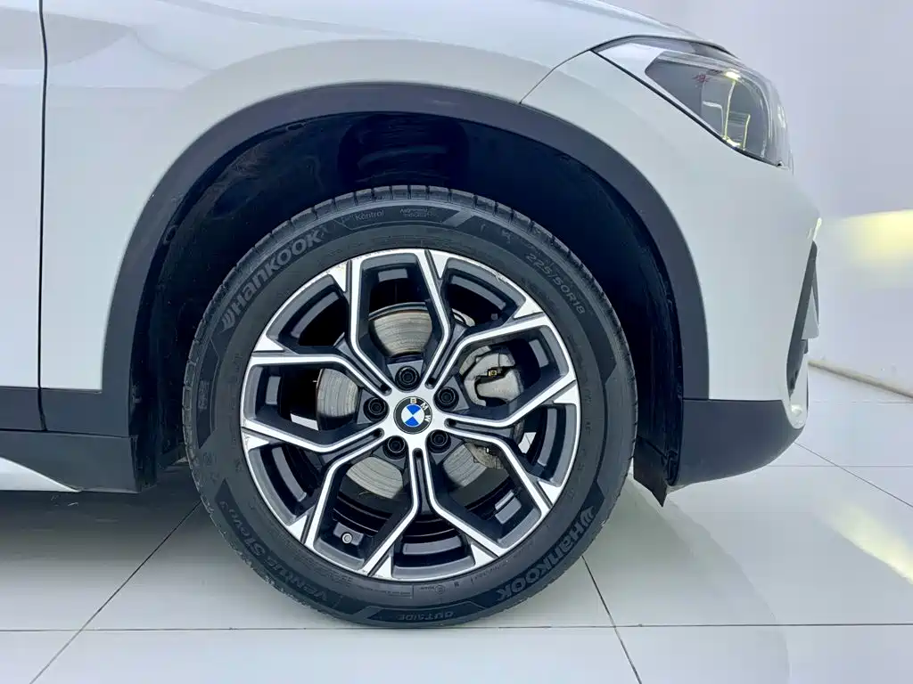 BMW X1 sDrive20Li Premium Type, фото 37
